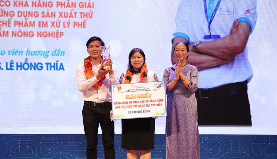 Sinh viên của IESEM đạt giải NHẤT cuộc thi Euréka cấp Trung ương năm 2019